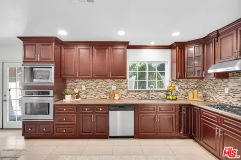 2264 Yuma Way, Fullerton, CA 92835 photo 9