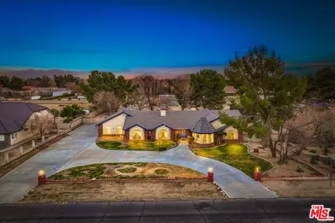 3734 E Avenue J8, Lancaster, CA 93535