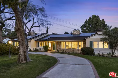6474 Langdon Ave, Van Nuys, CA 91406