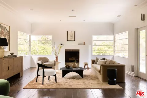 2510 Park Oak Dr, Los Angeles, CA 90068
