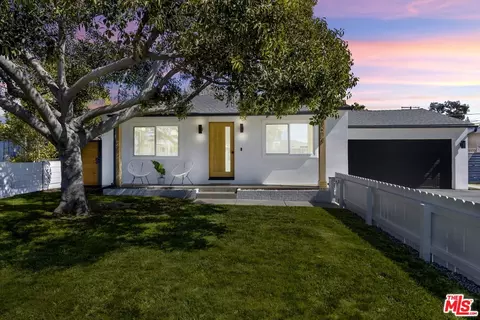 8218 Belford Ave, Los Angeles, CA 90045