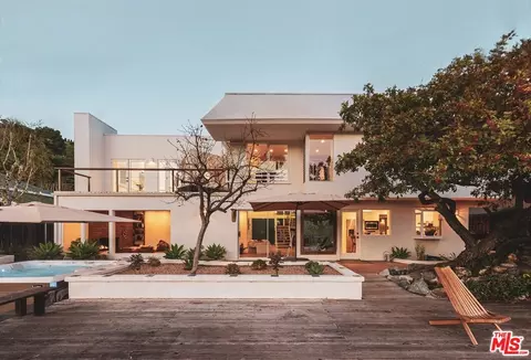 2533 La Condesa Dr, Los Angeles, CA 90049