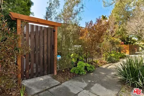 223 6th Ave, Venice, CA 90291