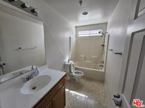 Bath - 6117 La Costa, Fontana, CA 92336 photo 1 of 2