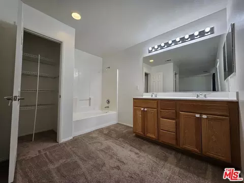 Bath - 6117 La Costa, Fontana, CA 92336 photo 2 of 2