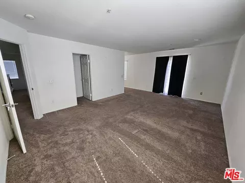 Living - 6117 La Costa, Fontana, CA 92336 photo 10 of 12