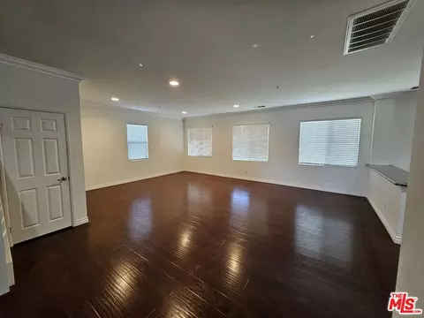 Living - 6117 La Costa, Fontana, CA 92336 photo 3 of 12