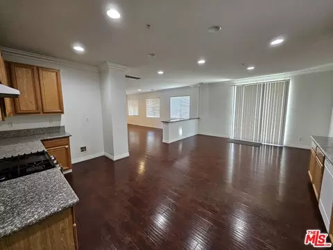 Living - 6117 La Costa, Fontana, CA 92336 photo 7 of 12