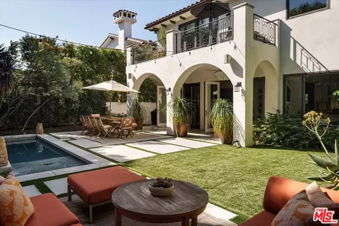 132 N Edinburgh Ave, Los Angeles, CA 90048