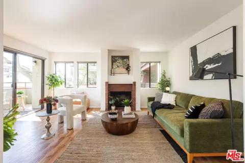 1809 Peyton Ave #114, Burbank, CA 91504