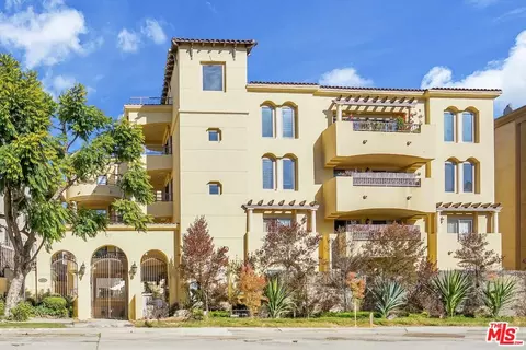 1522 Amherst Ave #202, Los Angeles, CA 90025