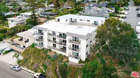 222 Arch St, Laguna Beach, CA 92651