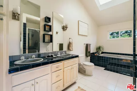 2436 Fairmount Ave, La Crescenta, CA 91214 photo 37