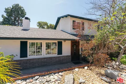 2436 Fairmount Ave, La Crescenta, CA 91214