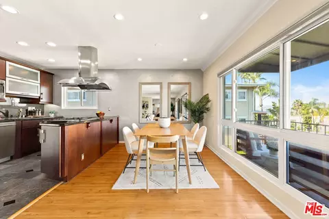 3756 Lockland Dr #C, Los Angeles, CA 90008
