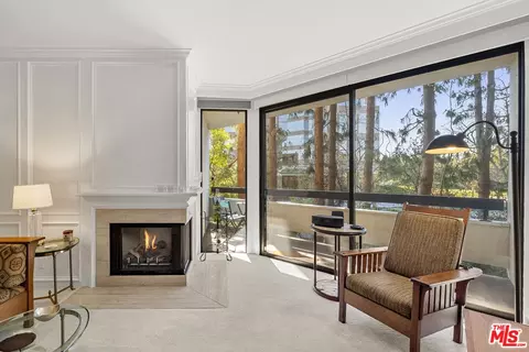 2102 Century Park Ln #215, Los Angeles, CA 90067