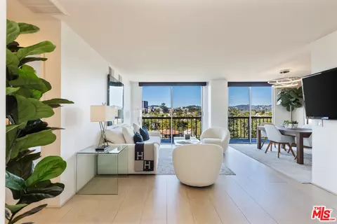 10751 Wilshire Blvd #908, Los Angeles, CA 90024