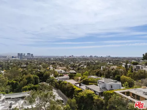 1320 Summitridge Dr, Beverly Hills, CA 90210