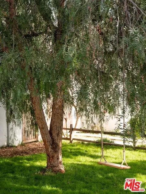 1200 Avenue 64, Pasadena, CA 91105 photo 3