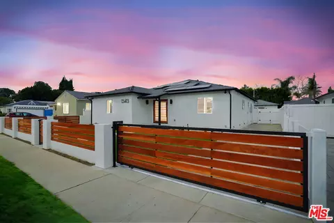 13413 Sylvan St, Valley Glen, CA 91401