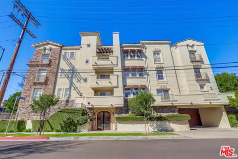 4202 Whitsett Ave #205, Studio City, CA 91604