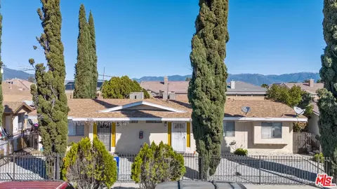 1570 W Ramona Dr, Rialto, CA 92376