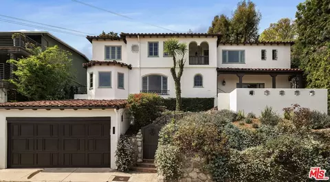 3721 Effingham Pl, Los Angeles, CA 90027
