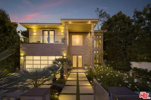 342 S Anita Ave, Los Angeles, CA 90049
