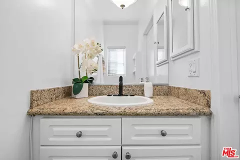 9344 Telegraph Rd, Downey, CA 90240 photo 35