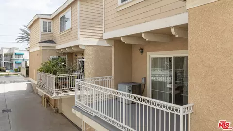 9344 Telegraph Rd, Downey, CA 90240 photo 3