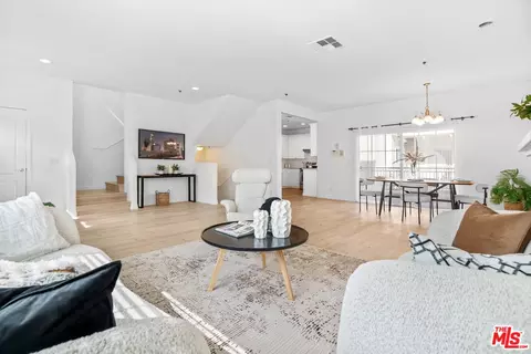 9344 Telegraph Rd, Downey, CA 90240 photo 8