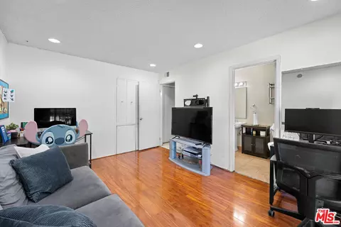 16301 S Tarrant Ave, Carson, CA 90746 photo 21