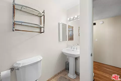 16301 S Tarrant Ave, Carson, CA 90746 photo 31