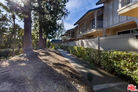 Exterior - 2436 E Mountain St, Pasadena, CA 91104 photo 4 of 5