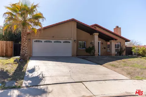37127 Kendrick Cir, Palmdale, CA 93550