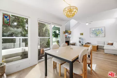 Dining - 369 Longden Ln, Solana Beach, CA 92075 photo 2 of 4