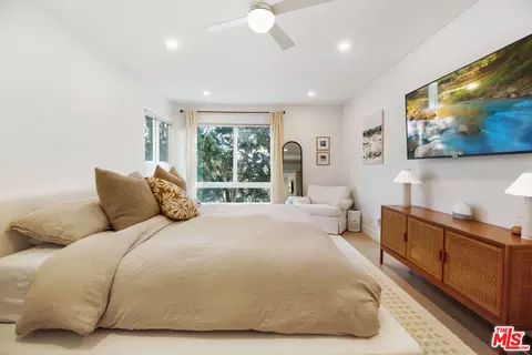 Bedroom - 369 Longden Ln, Solana Beach, CA 92075 photo 3 of 3
