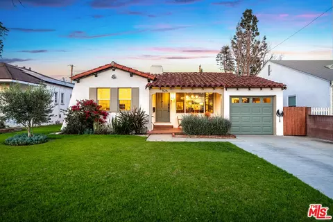 626 N Beachwood Dr, Burbank, CA 91506