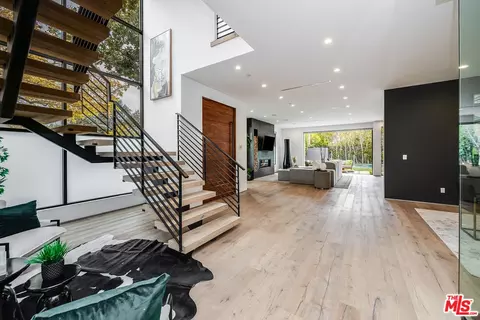 Entry Way - 11241 Valley Spring Ln, North Hollywood, CA 91602 photo 1 of 5