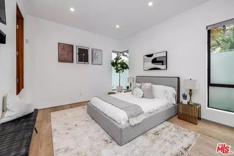 Bedroom - 11241 Valley Spring Ln, North Hollywood, CA 91602 photo 2 of 5