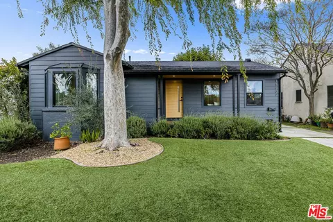 11607 Otsego St, Valley Village, CA 91601