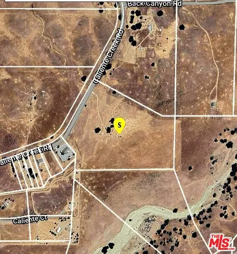14526 Caliente Creek Rd, Caliente, CA 93518 photo 9