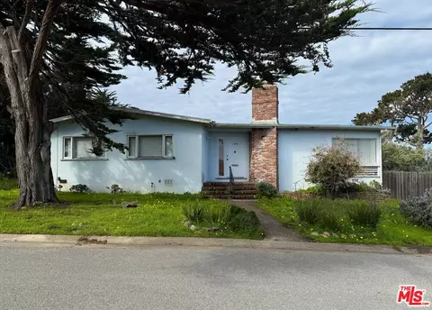 1236 Del Monte Blvd, Pacific Grove, CA 93950