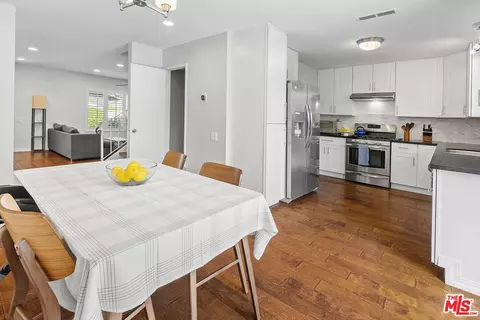 7530 Corbin Ave #1, Reseda, CA 91335 photo 12