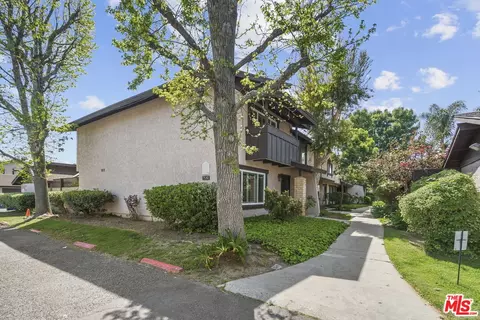 7530 Corbin Ave #1, Reseda, CA 91335 photo 3