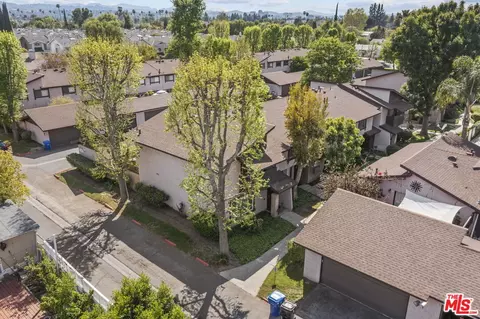 7530 Corbin Ave #1, Reseda, CA 91335 photo 2