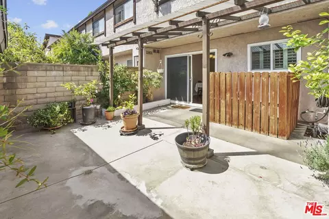 7530 Corbin Ave #1, Reseda, CA 91335 photo 31