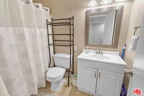 7530 Corbin Ave #1, Reseda, CA 91335 photo 24