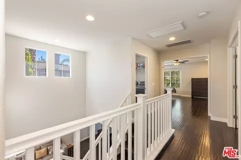 Entry Way - 268 Galway Ln, Simi Valley, CA 93065 photo 3 of 3