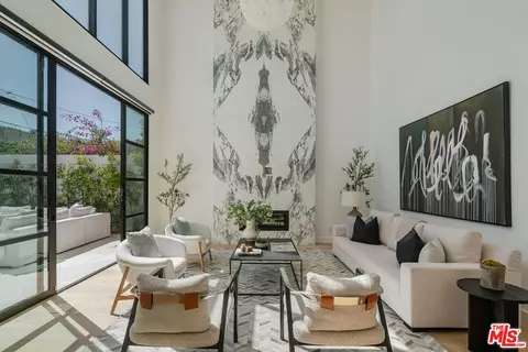 8740 Dorrington Ave, West Hollywood, CA 90048